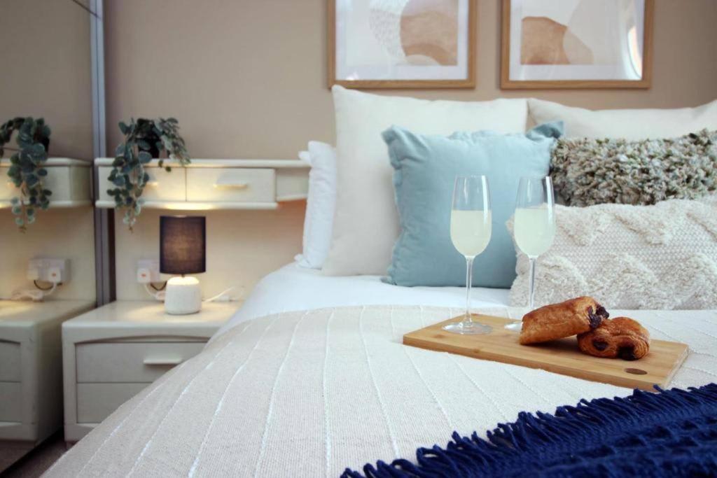 The Observatory By Mia Living 2 Bedroom Apartment Overlooking Swansea Beach With Free Parking Exterior foto